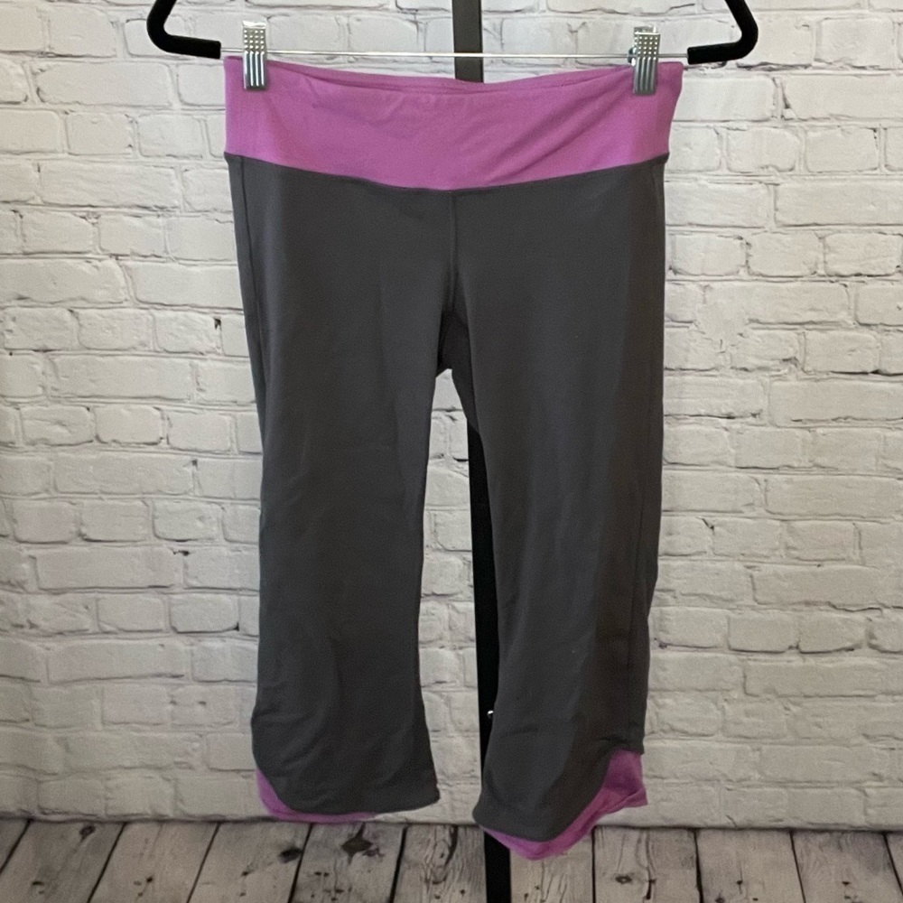 Athleta Grey and Purple Cropped Leggings